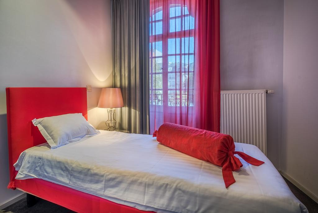 Monty Small Design Hotel Woluwe-Saint-Lambert Exterior foto
