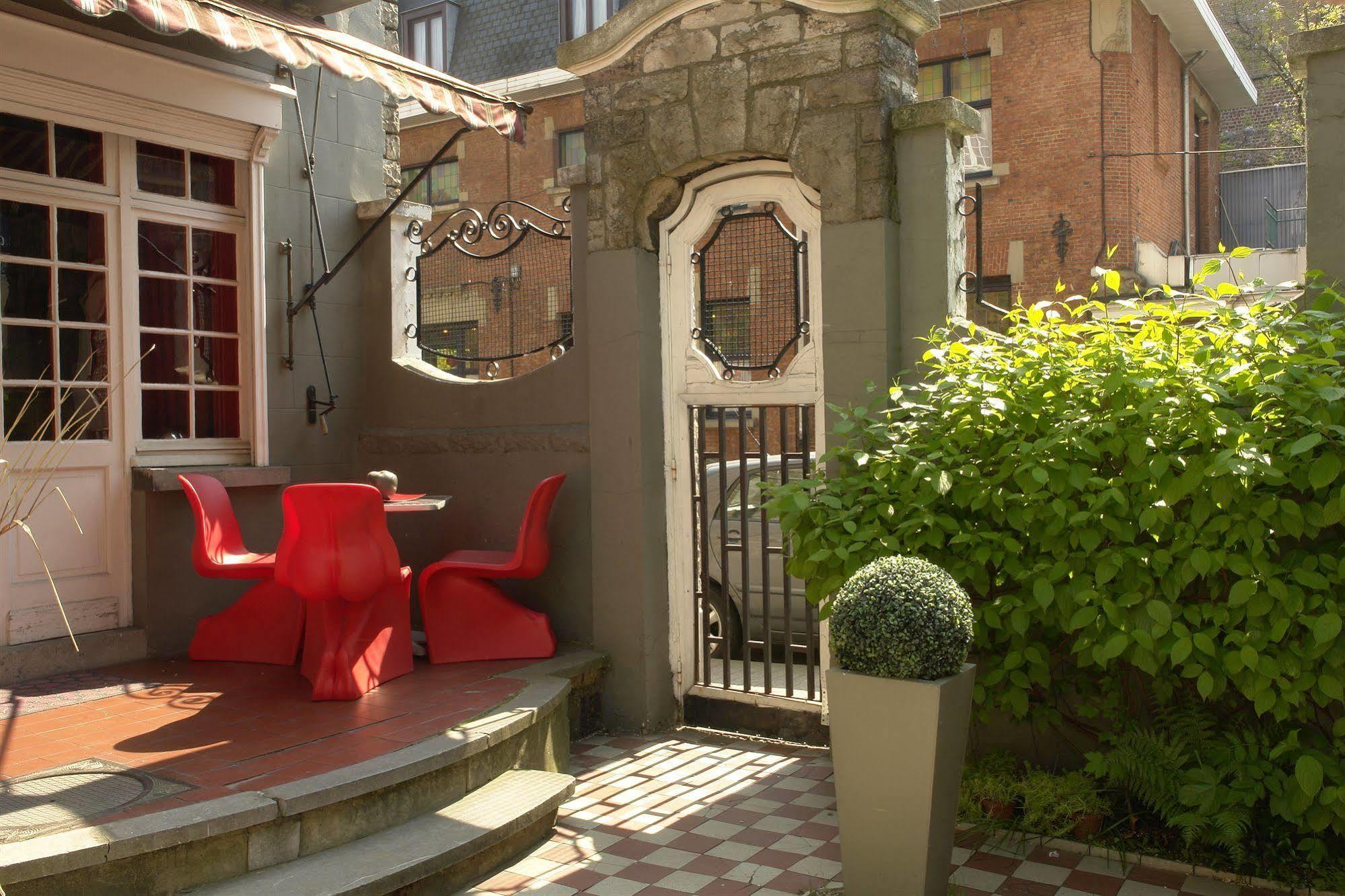 Monty Small Design Hotel Bruxelas Exterior foto